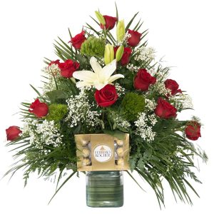 “Anita” Arrangement of 12 Red Roses with chocolate